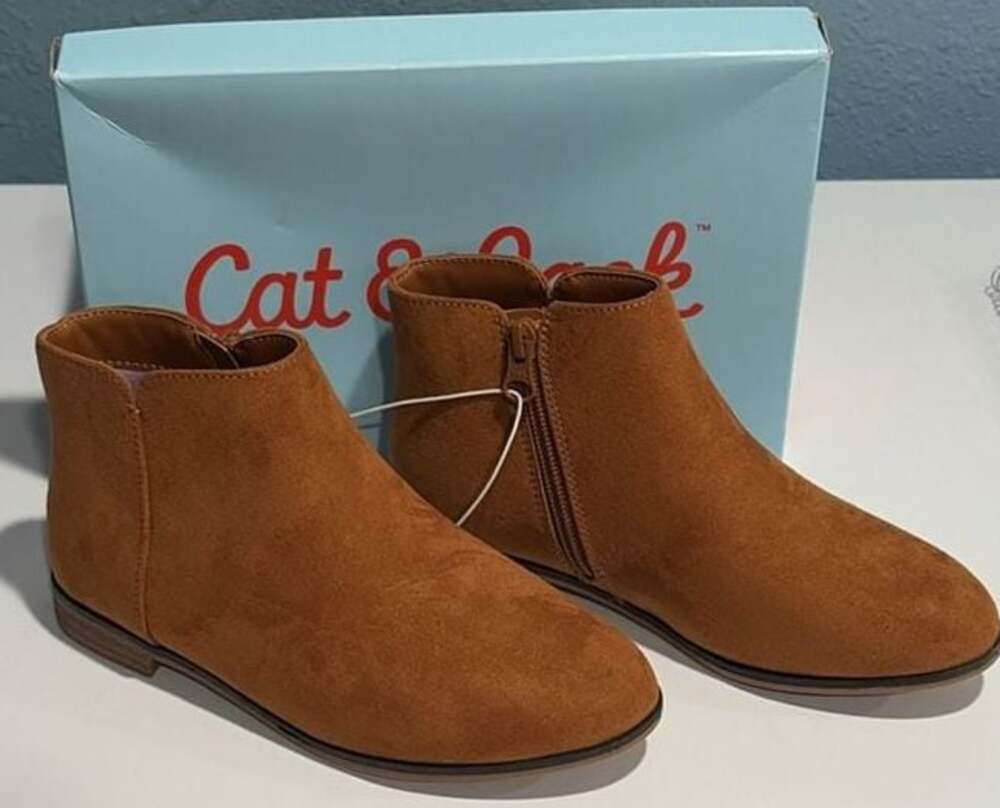 Cat & Jack Girls' Opal Zipper Booties Cognac Size 2